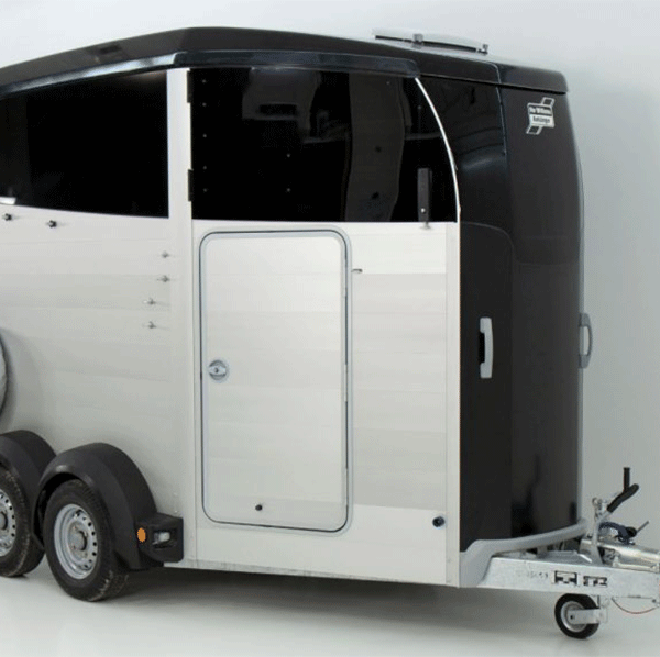 Ifor Williams Pferdeanhänger HBX 511|Sattelkammer|neues Modell|schwarz